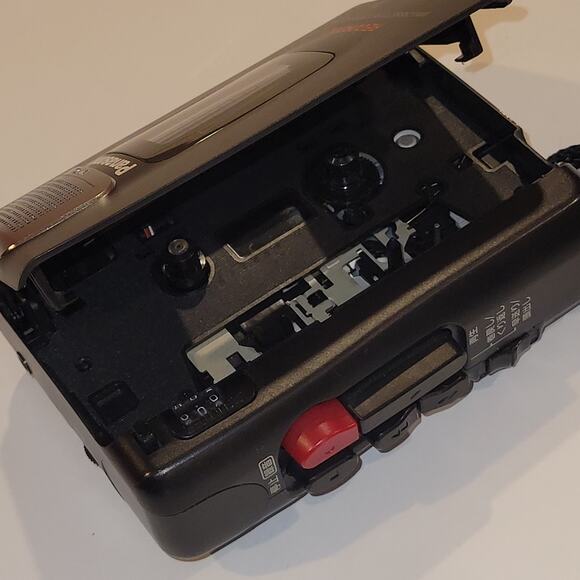 Vintage Panasonic RQ-L100-K Mini Cassette Recorder. New , open box - Picture 12 of 12